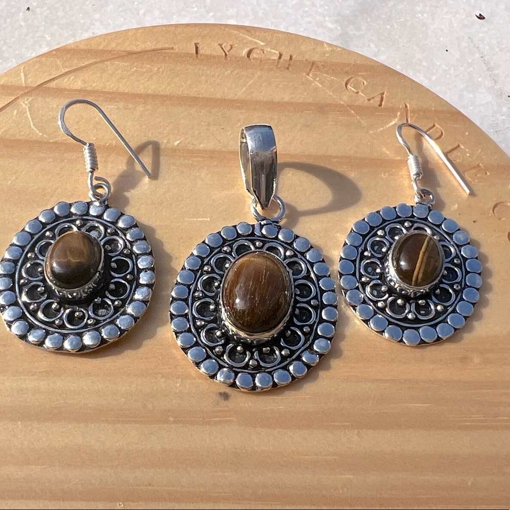 Tigers Eye Set